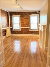 878 Massachusetts Ave, Unit 6 in Cambridge, MA - Foto de edificio - Building Photo