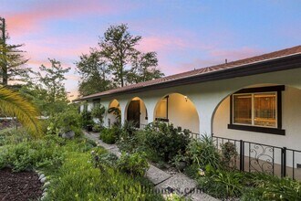 4305 Whispering Oak Cir in Granite Bay, CA - Building Photo - Building Photo