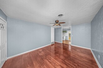 1632 NW 48th St in Lawton, OK - Building Photo - Building Photo