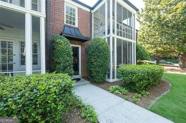 property at 55 Delmont Dr NE