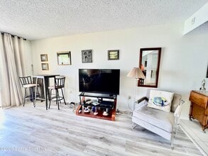 3060 N Atlantic Ave in Cocoa Beach, FL - Building Photo - Building Photo