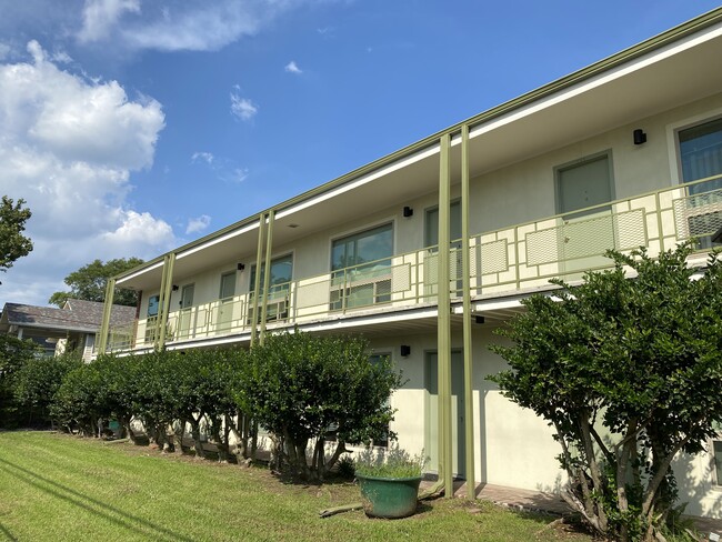 801 Henry Clay Ave, Unit 112