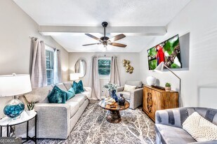 165 Cole Lake Rd in Dallas, GA - Building Photo