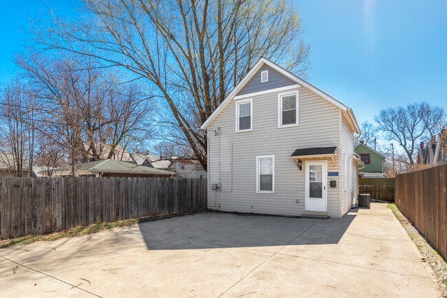 property at 3117 Hancock Ave