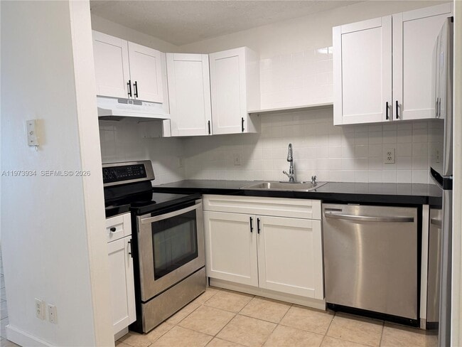 3215 NW 102nd Terrace in Coral Springs, FL - Building Photo - Building Photo