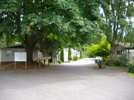 Cresthaven Mobile Home Park in Bellingham, WA - Building Photo