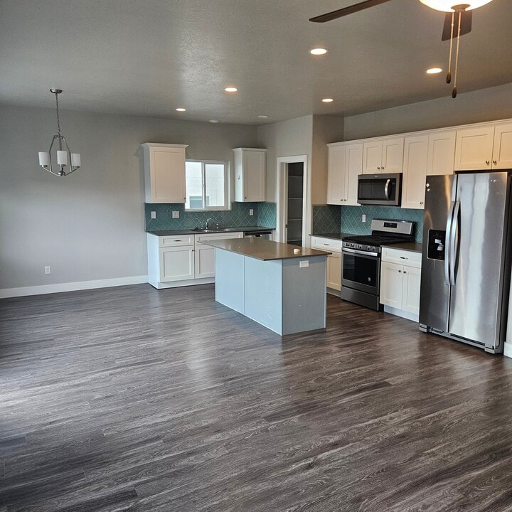 259 E 1500 N in Harrisville, UT - Foto de edificio