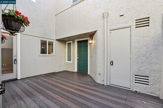 1035 Alta Mesa in Moraga, CA - Building Photo - Building Photo
