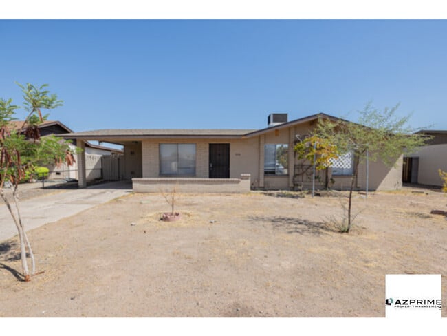 9018 W Turney Ave in Phoenix, AZ - Building Photo - Building Photo