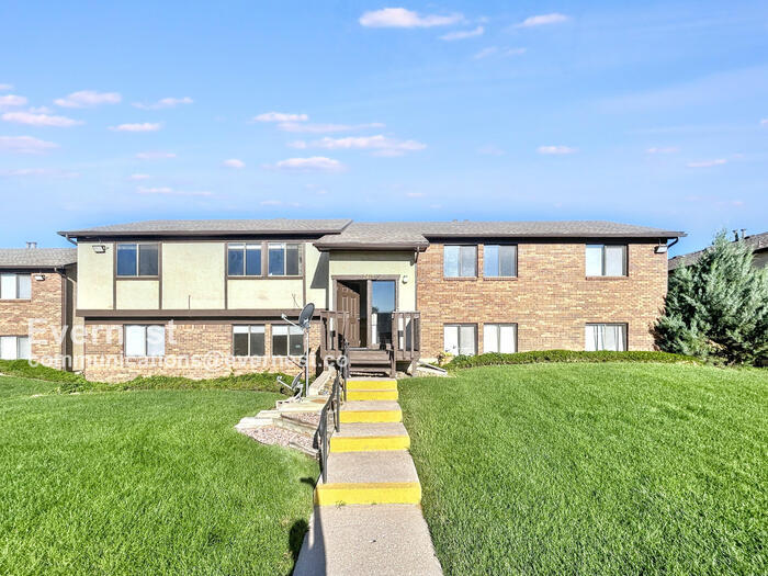 2617 E Uintah St in Colorado Springs, CO - Building Photo