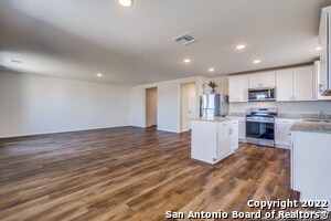 7304 Yucca Pl in San Antonio, TX - Building Photo - Building Photo
