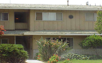 5 N San Mateo St in Redlands, CA - Building Photo