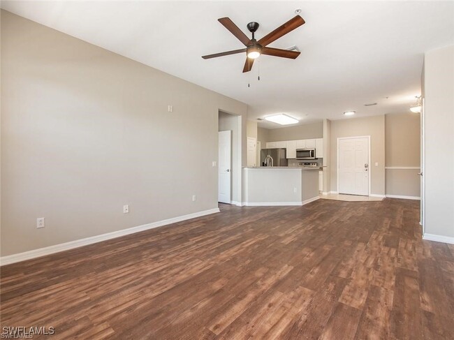 11711 Pasetto Ln in Ft. Myers, FL - Foto de edificio - Building Photo