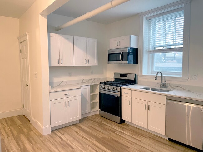 property at 15 Thatcher St