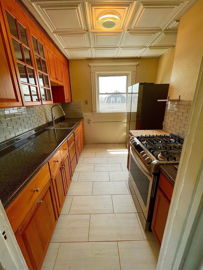 250 Central Ave, Unit 2