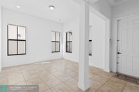 2673 NW 83rd Terrace in Pembroke Pines, FL - Building Photo - Building Photo