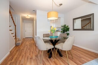 7130 Rainbow Dr in San Jose, CA - Building Photo - Building Photo