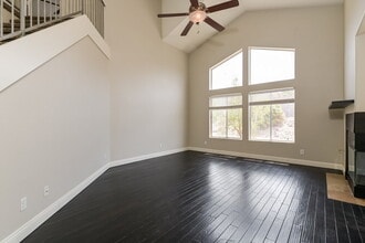 445 Opal Dr in Henderson, NV - Building Photo - Building Photo