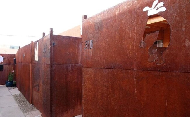 2131 N Margaret Ave in Tucson, AZ - Building Photo - Building Photo