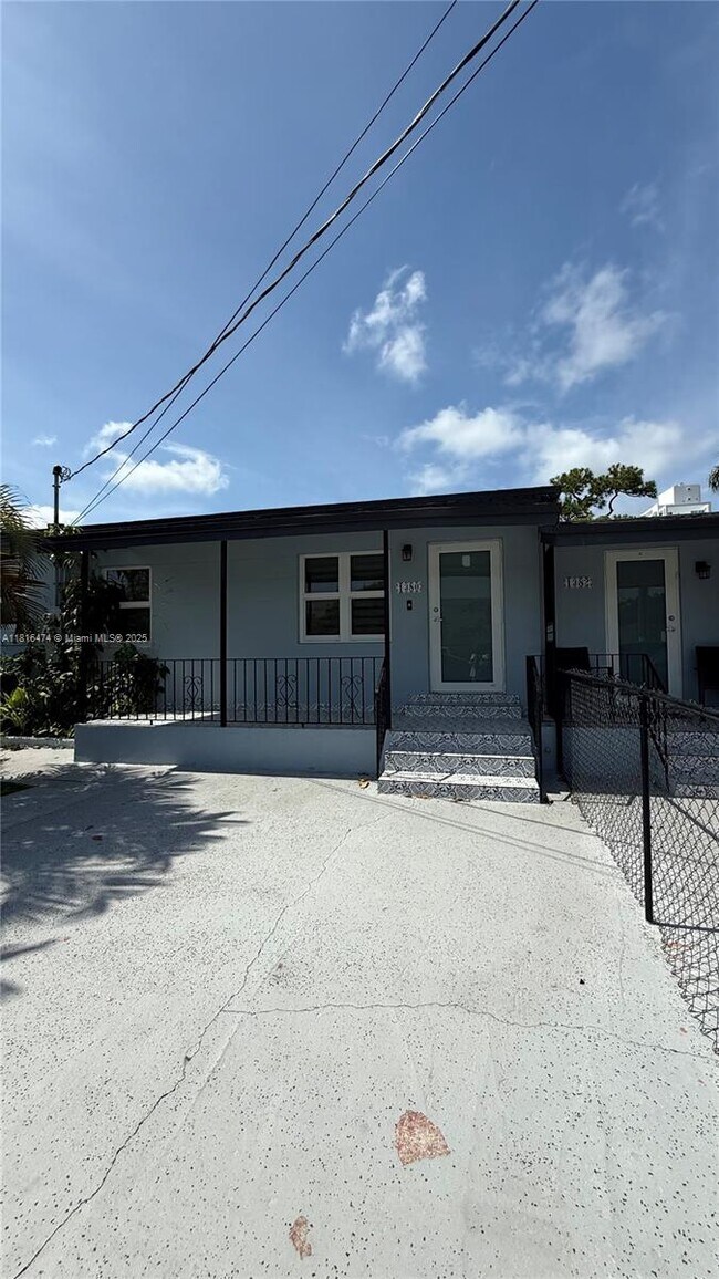 1380 SW 20th St in Miami, FL - Building Photo - Building Photo