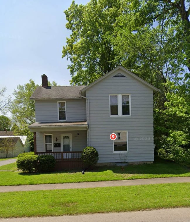 property at 209 W 3rd St