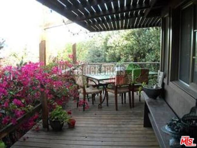 2031 Park Dr in Los Angeles, CA - Building Photo - Building Photo