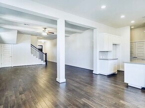 12230 Cottage Promenade Ct in Austin, TX - Building Photo - Building Photo