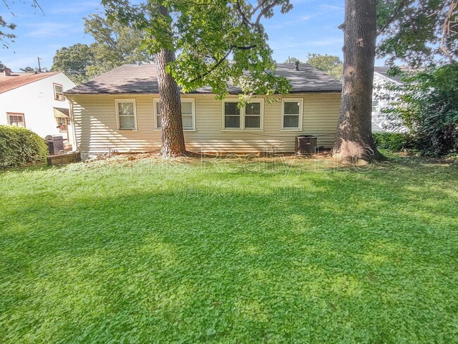 192 W Dixie Ave SE in Marietta, GA - Building Photo - Building Photo