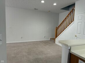 9356c Villa Creek Dr in Avon, IN - Building Photo - Building Photo