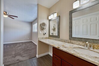 6038 Casa Alegre in Carmichael, CA - Building Photo - Building Photo