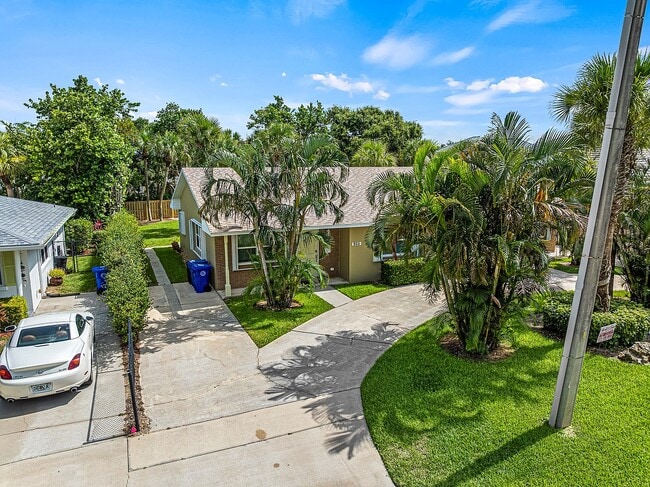 925 Turtle Cove Ln in Vero Beach, FL - Building Photo - Building Photo