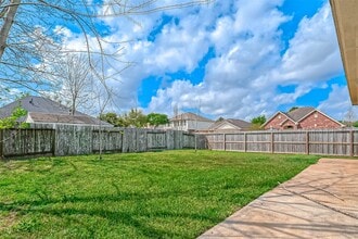 9006 N Jewel Bend Ln in Houston, TX - Building Photo - Building Photo