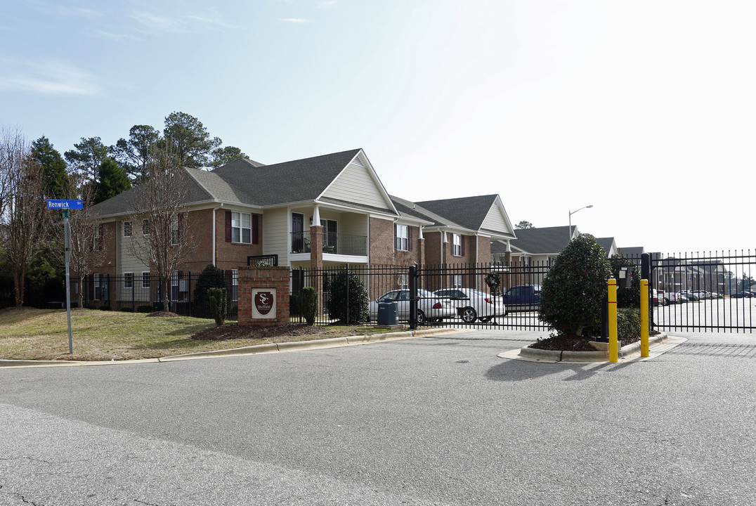 Sheffield Condominiums Apartments in Fayetteville, NC - Building Photo