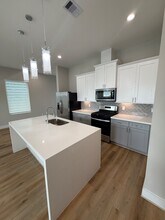 8112 Esther Acres Ln in Houston, TX - Building Photo - Building Photo