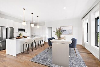 695 Merrick Ave-Unit -314 in Westbury, NY - Building Photo - Building Photo