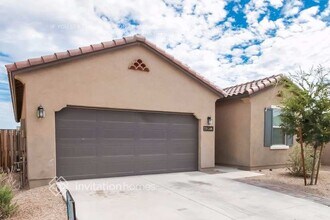 4962 E Alamo St in San Tan Valley, AZ - Foto de edificio - Building Photo