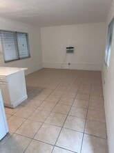 415-465 SW 11th St in Miami, FL - Building Photo - Building Photo