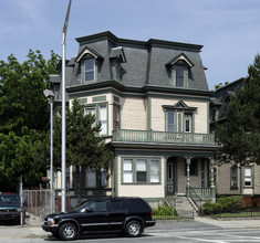 155-163 Elmwood Ave in Providence, RI - Building Photo - Building Photo