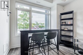 370C Red Maple Rd in Richmond Hill, ON - Building Photo - Building Photo