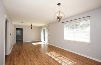 116 Country Club Dr in Niceville, FL - Building Photo - Building Photo