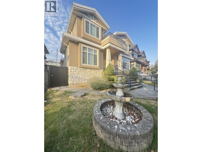 property at 2111 Fraserview Dr