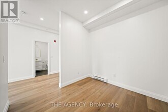 153 Main St E in Milton, ON - Building Photo - Building Photo