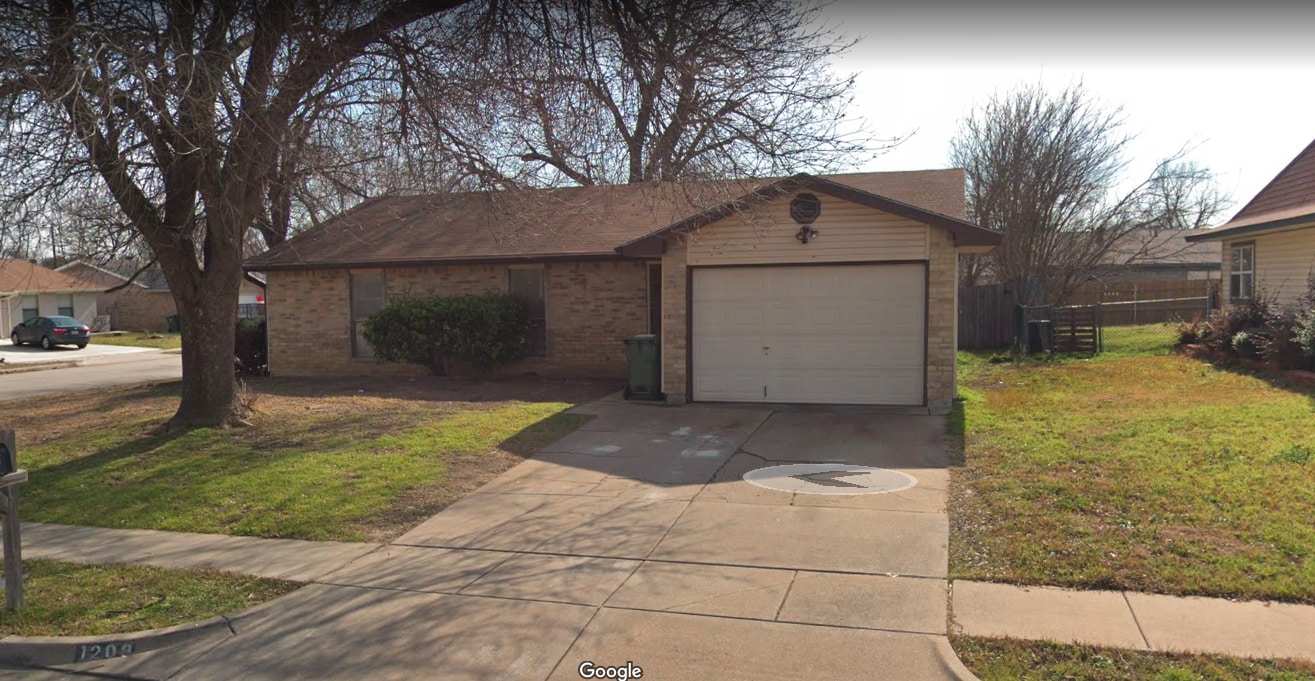 1208 Sand Hill Ct in Arlington, TX - Building Photo