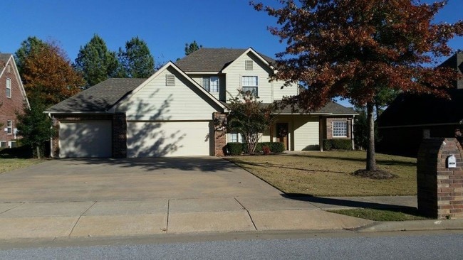 property at 2503 S Greens Way
