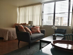 1550 Wilder Ave in Honolulu, HI - Building Photo - Building Photo