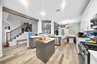 2 Granite Path Pl in Spring, TX - Building Photo - Building Photo