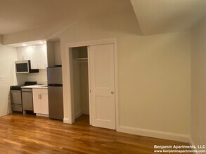 519 Beacon St, Unit 3 in Boston, MA - Building Photo - Building Photo