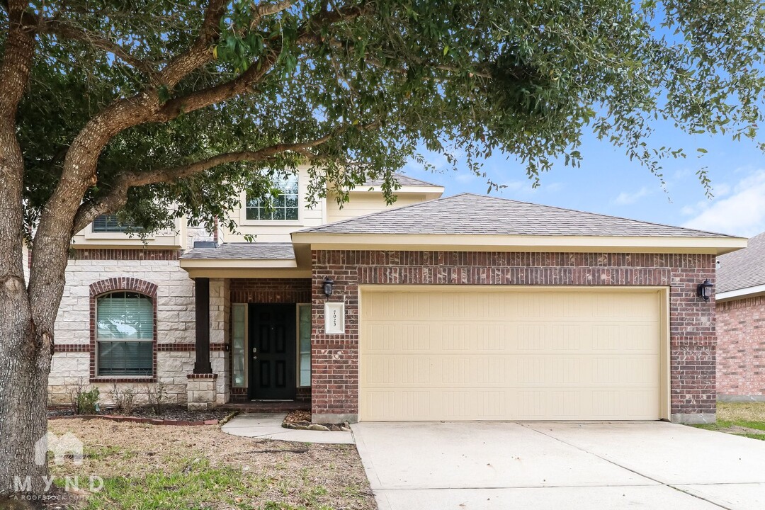 7023 Raven Cliffs Ln in Spring, TX - Building Photo