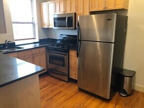 85 Park Dr in Boston, MA - Foto de edificio - Building Photo