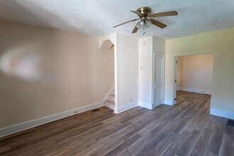 2302 Murray Ave in Pittsburgh, PA - Building Photo - Building Photo